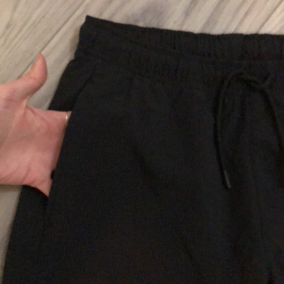 Gap Athletic Type Shorts - Picture 3 of 6